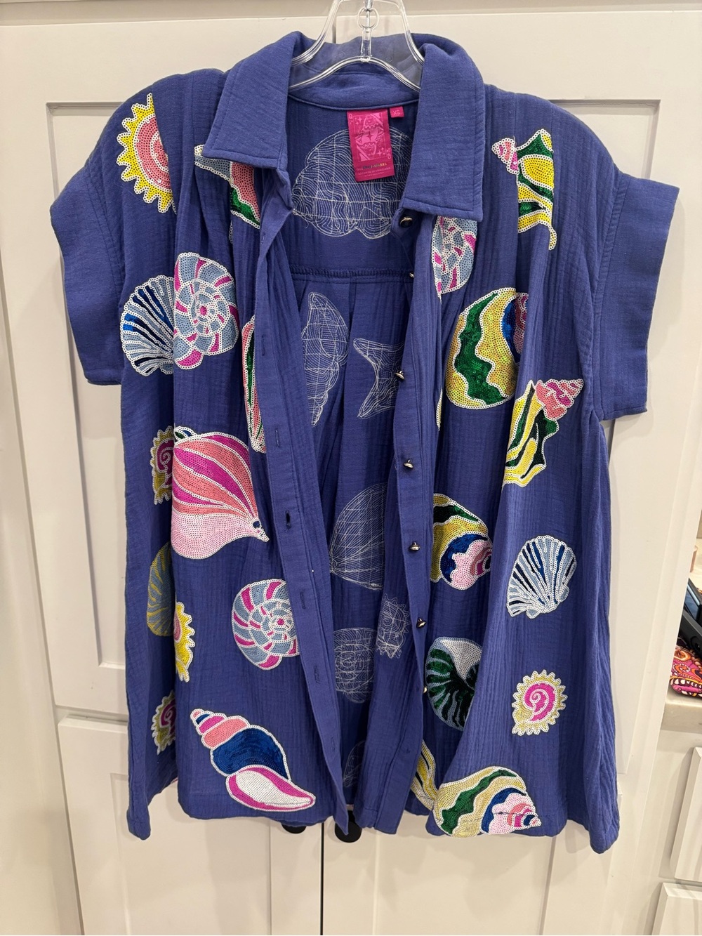 queen of sparkles she’ll tunic top